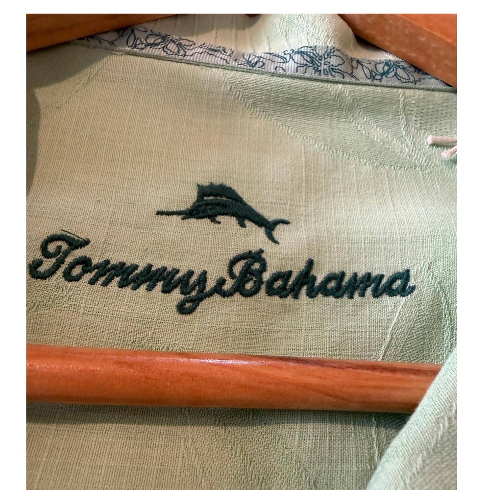Tommy Bahama Al Fresco Tropics Silk Camp Shirt Caribbean Mist Green NWT Large - Picture 2 of 7
